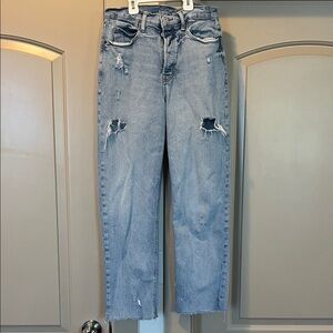 Old Navy Light Blue Distressed Women's Cropped Jeans